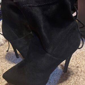 Shoe Dazzle Black Heeled Boots